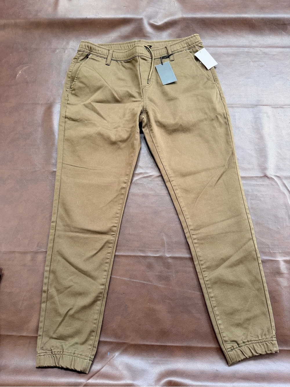 Men's Chino Jogger Pants in Olive Tan